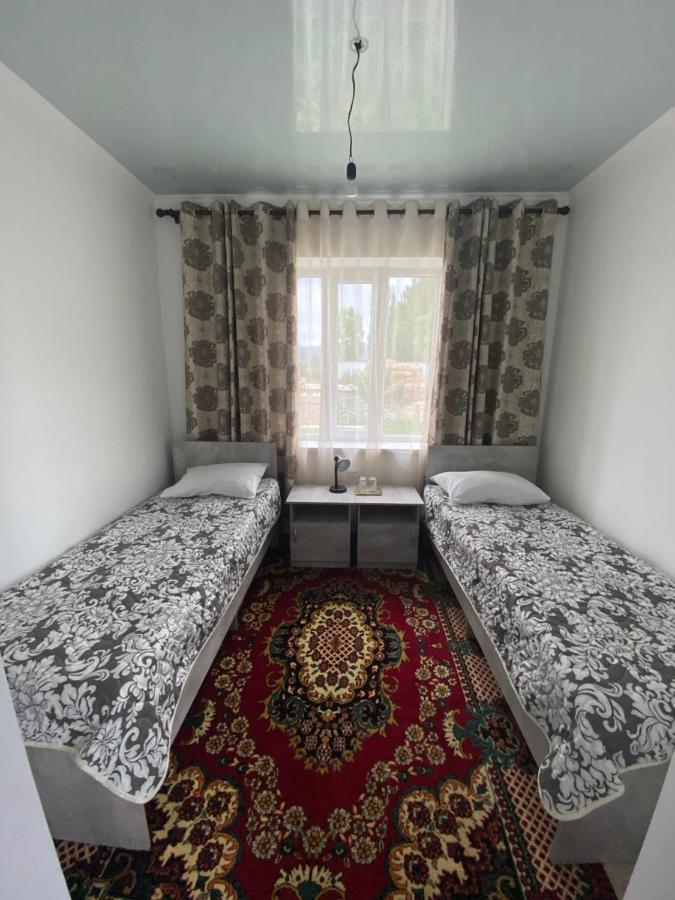 Guest House Baytur Kochkor Ngoại thất bức ảnh