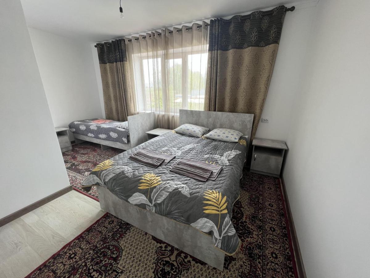 Guest House Baytur Kochkor Ngoại thất bức ảnh
