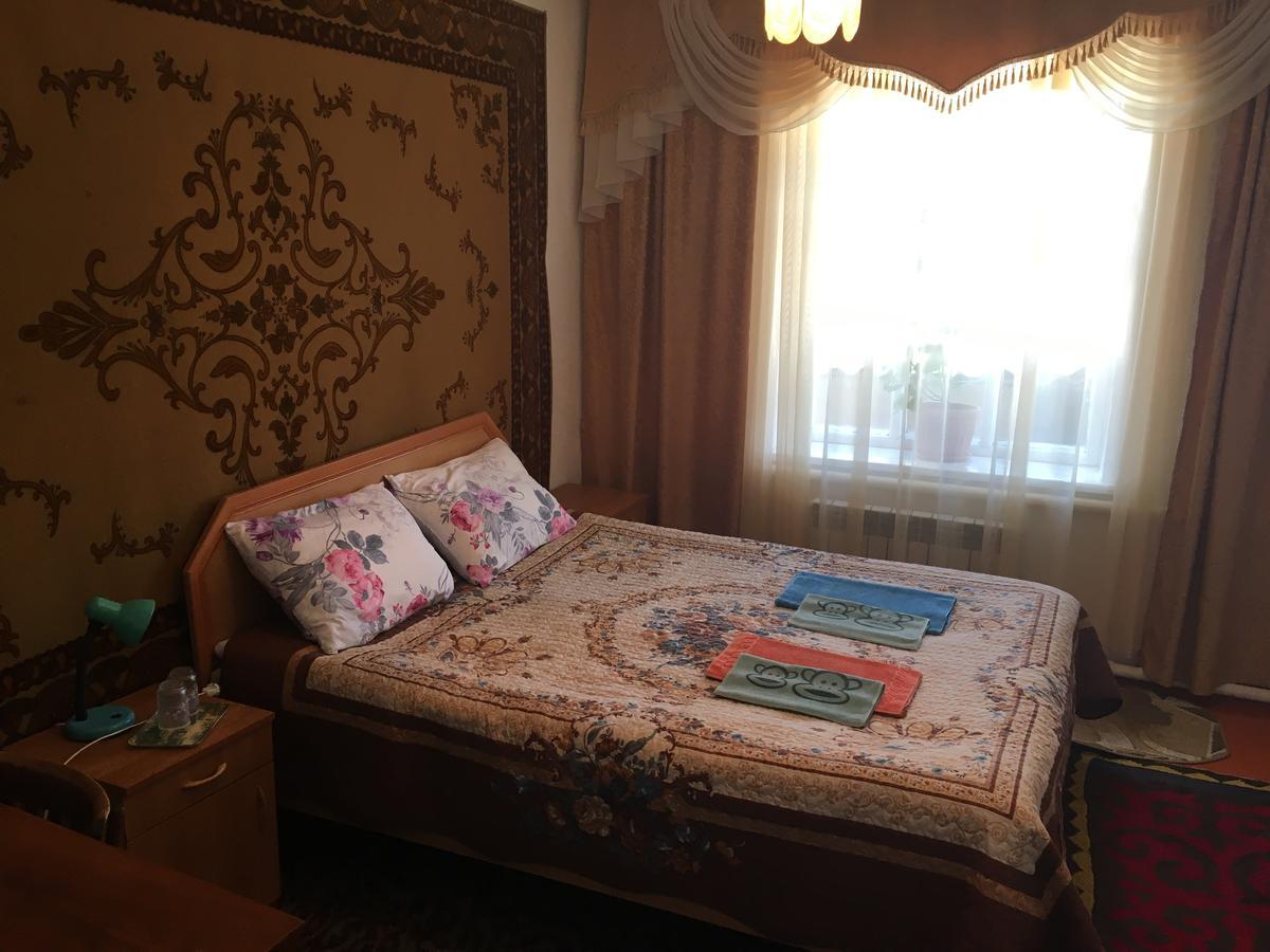Guest House Baytur Kochkor Ngoại thất bức ảnh