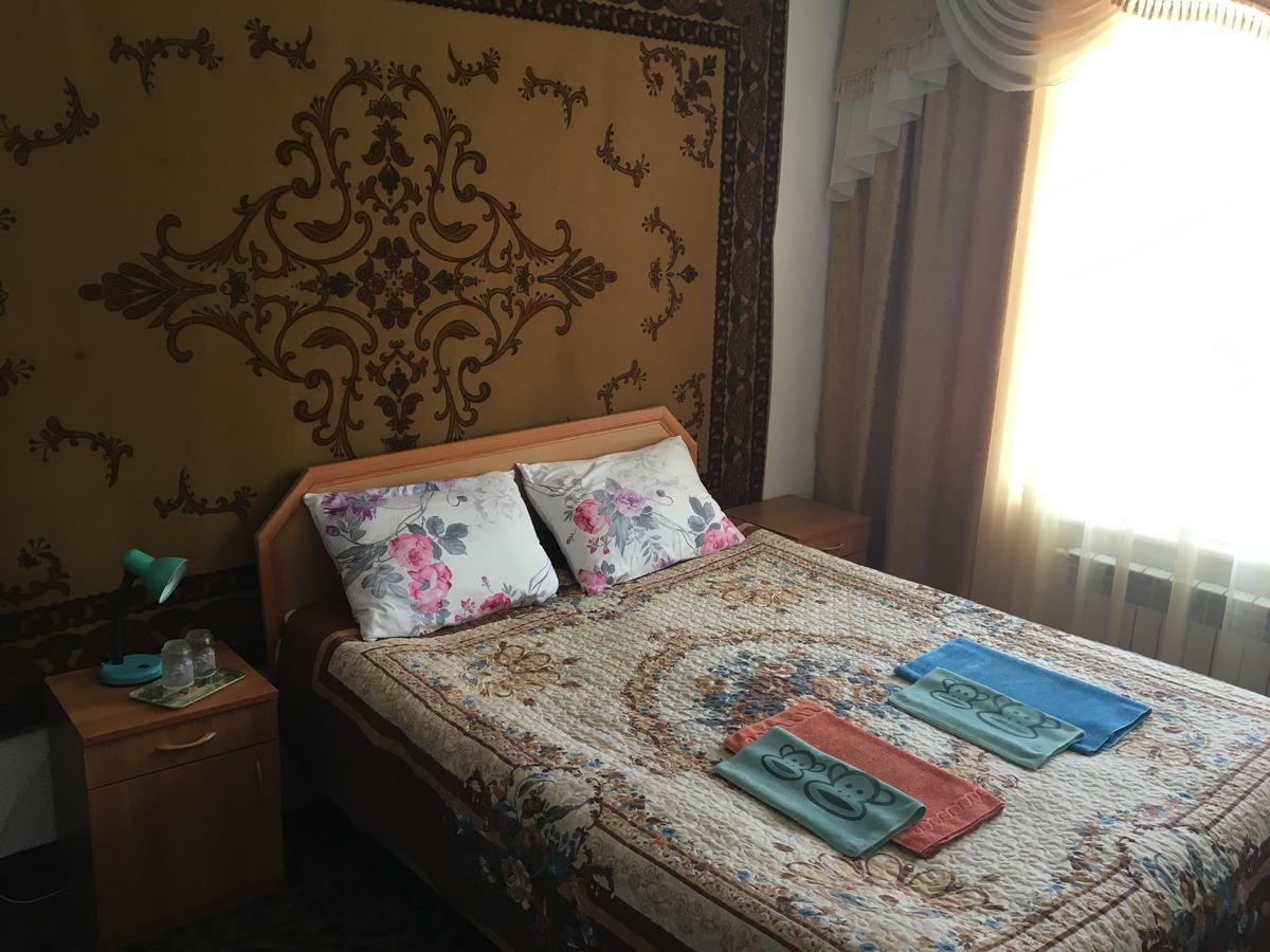 Guest House Baytur Kochkor Ngoại thất bức ảnh